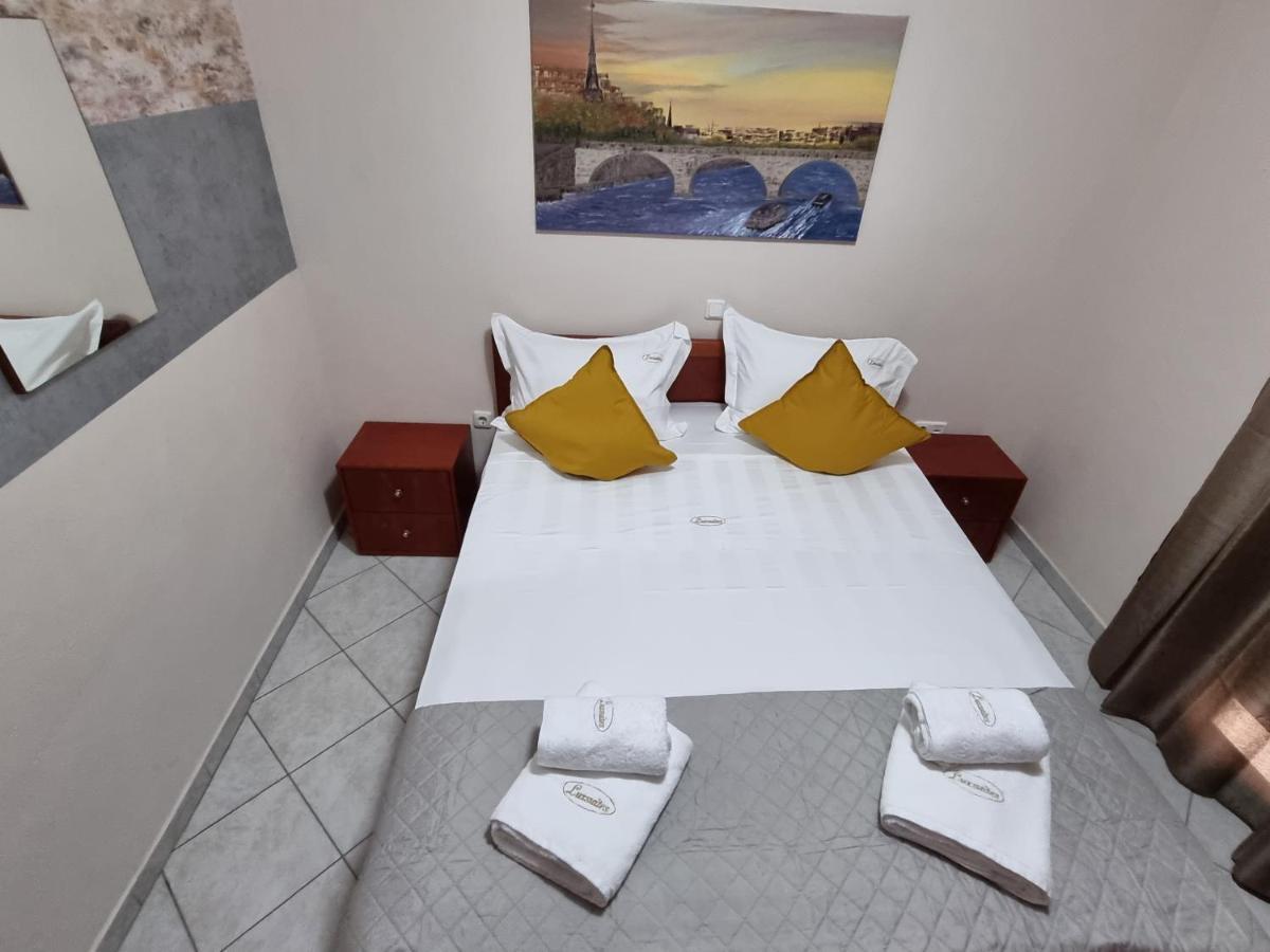 Premium Suites Ofrínion Exterior photo