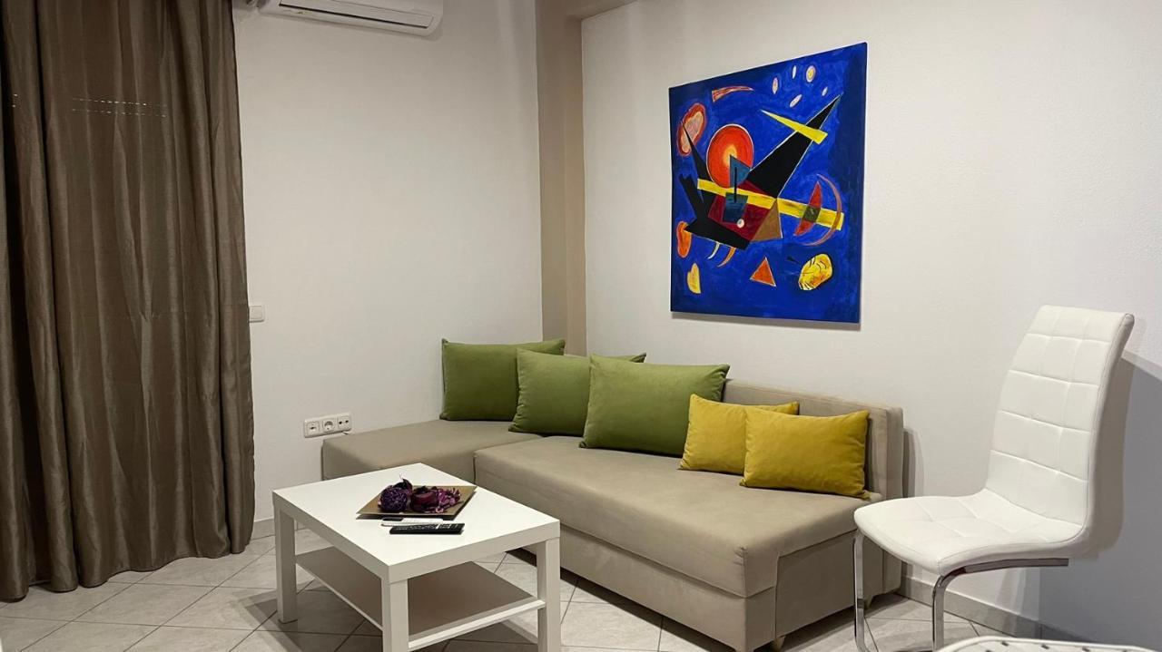 Premium Suites Ofrínion Exterior photo