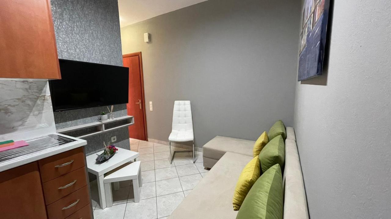 Premium Suites Ofrínion Exterior photo