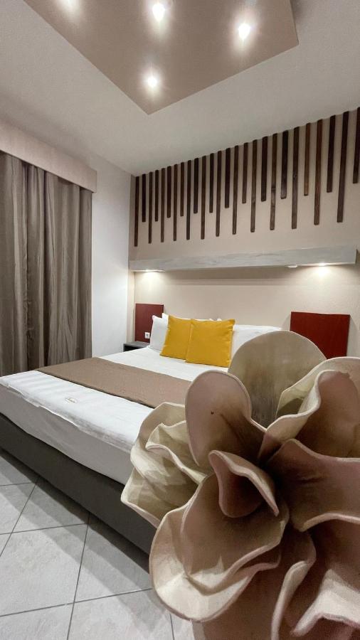 Premium Suites Ofrínion Exterior photo